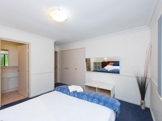 Duke's Apartments Apartment, Perth - 5