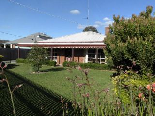 Dunstans Guest House Guest house, Ballarat - 2