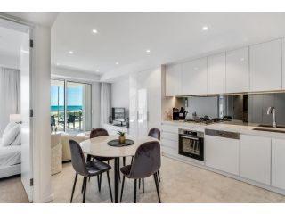 Dusk By The Sea - Gorgeous 2BR Apartment Right By The Ocean With Massive Balcony Apartment, South Australia - 3