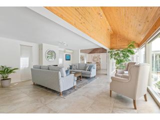 Dwyer St Hamptons Haven Guest house, Sunshine Beach - 5