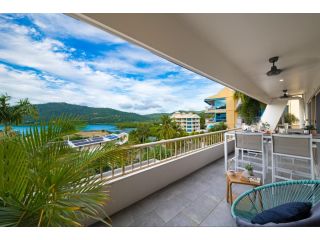 Eagles Nest On Airlie Apartment, Airlie Beach - 1