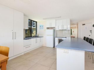 Eastbourne U6, 80 Esplanade. Golden Beach Apartment, Caloundra - 3