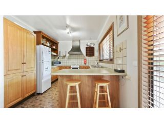 Eastwind on Chinamans Creek Guest house, Metung - 4