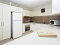 Eclipse 5- Spacious Townhouse Guest house, Jindabyne - thumb 6