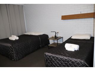 Edenhope Motor Inn Hotel, Victoria - 4