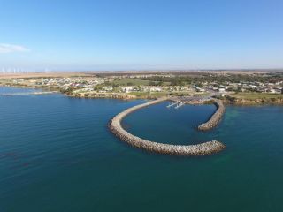 Edithburgh Caravan Park Campsite, South Australia - 3