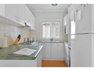 Edward St - Cosy & Spacious, Pet Friendly Guest house, Orange - 4