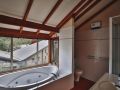 Edzell - Stunning Waterfront Home Guest house, Jindabyne - thumb 4
