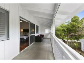 Elanda St Home Luxurious Beachside Living Guest house, Sunshine Beach