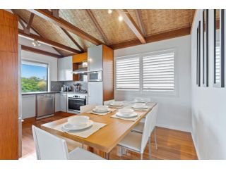 Stunning Beach-front 3-Bed Home with Pool Guest house, Queensland - 5
