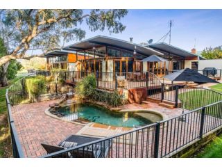 Elements - Echuca Holiday Homes Guest house, Moama - 2