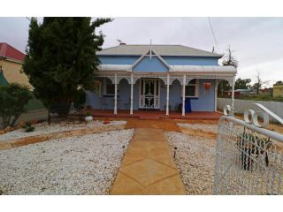 Ella's Place Guest house, Broken Hill - 4