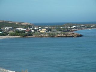 Elliston Waterloo Bay Tourist Park Accomodation, South Australia - 2