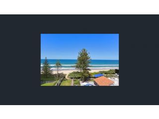 Emerald Sands Holiday Apartments Aparthotel, Gold Coast - 1