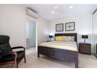 Endless Summer- Ultra stylish 2 Bedroom Villa Villa, Port Douglas - 4