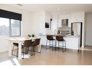 Endsleigh II - Cosy 2 Bedroom Villa, Free Wifi, Near CBD Villa, Orange - 4