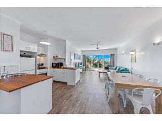 Enjoy Sunsets at Fully Equipped 3BR Apartment with WIFI and Pool Apartment, Airlie Beach - 5