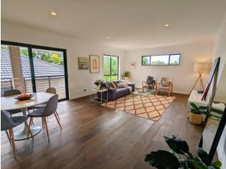 Entire Home: 600m to Hospital; Local Shops + Park Guest house, New South Wales - 2