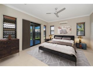 Mount Louisa Vista Apartment, Queensland - 1