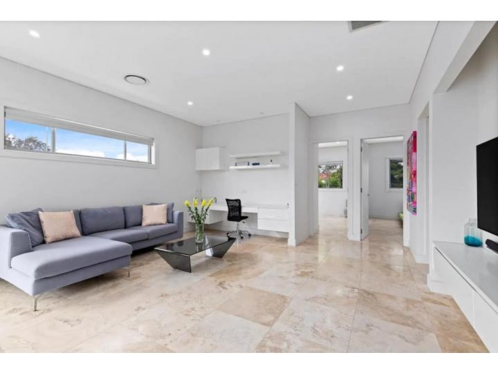 Entire Ultra Modern Luxury Home with Pool Villa, Sydney - imaginea 14