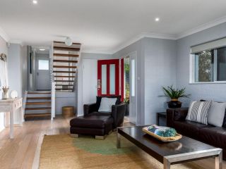 Escape to Hyams Beach Jervis Bay Rentals Guest house, Hyams Beach - 3