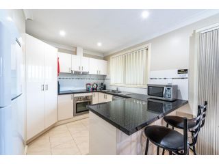 Escape to Mudgee in this Gorgeous Modern Villa Guest house, Mudgee - 5