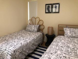 Escape to Strathfield for 8 guests Apartment, Sydney - 4