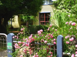 Eugenie Cottage 1930s Art Deco Guest house, Bright - 3