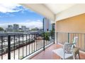 Exclusive Resort-style Living with Balcony & Pool Apartment, Darwin - thumb 3