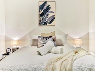 Amazing River View - 3 Bedroom Apartment - Brisbane CBD - Netflix - Fast Wifi - Carpark Apartment, Brisbane - 1