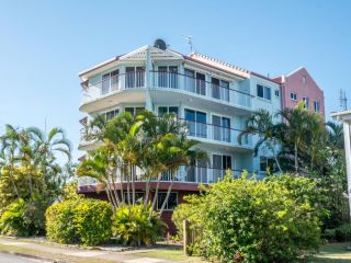 Explorer Cove Unit 6, 31 Kennedy Pde Aparthotel, Caloundra - 4