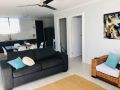 Townsville City Fringe Stays Apartment, Tasmania - thumb 1