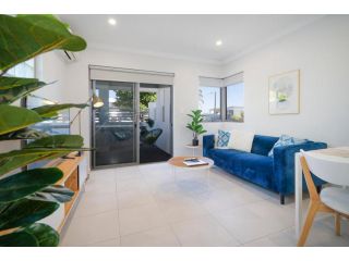 1 Fabulous Family on Fisher - parking 2 bed 2 bath Apartment, Perth - 4