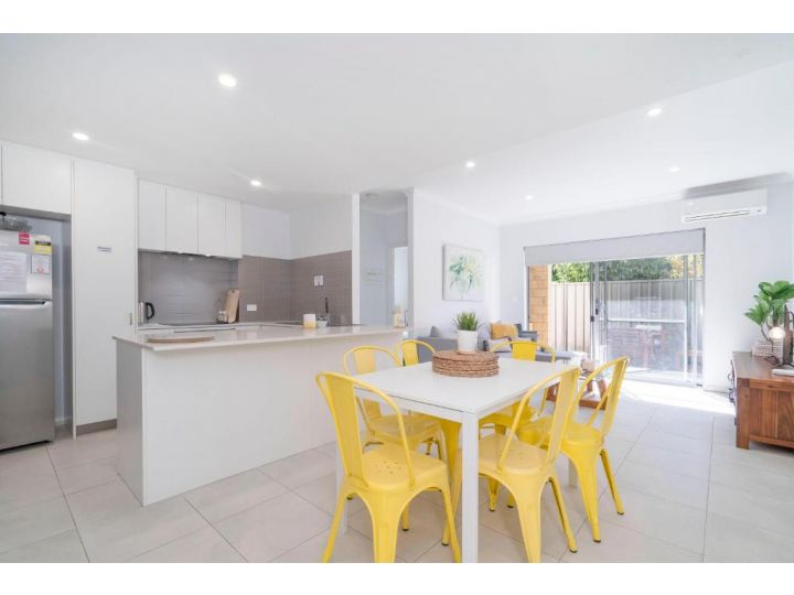 5 First Rate on Fisher 2 bed 2 bath Belmont-Cloverdale Apartment, Perth - imaginea 4