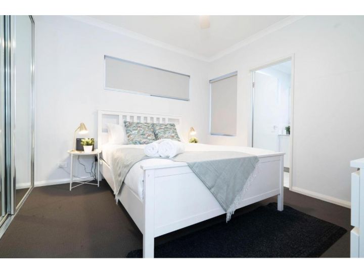 5 First Rate on Fisher 2 bed 2 bath Belmont-Cloverdale Apartment, Perth - imaginea 8