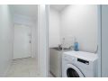 5 First Rate on Fisher 2 bed 2 bath Belmont-Cloverdale Apartment, Perth - thumb 10