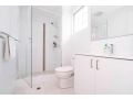 5 First Rate on Fisher 2 bed 2 bath Belmont-Cloverdale Apartment, Perth - thumb 11