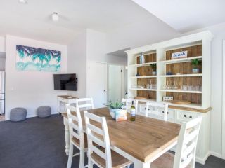 Fairway Haven Getaway Villa, Mollymook - 1