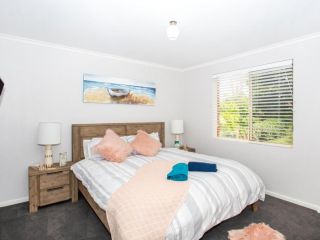 Fairway Haven Getaway Villa, Mollymook - 5