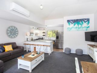 Fairway Haven Getaway Villa, Mollymook - 2