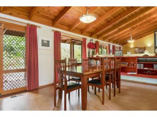Falls Lodge - a Blue Mountains experience Villa, Wentworth Falls - 1