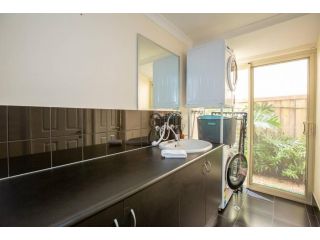 Family Beach Escape Guest house, Quindalup - 5
