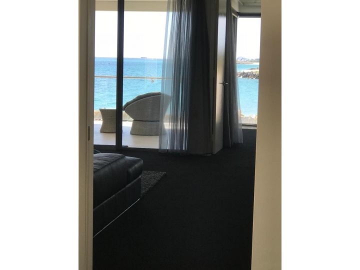 Family BeachSide luxury Guest house, Coogee - imaginea 10