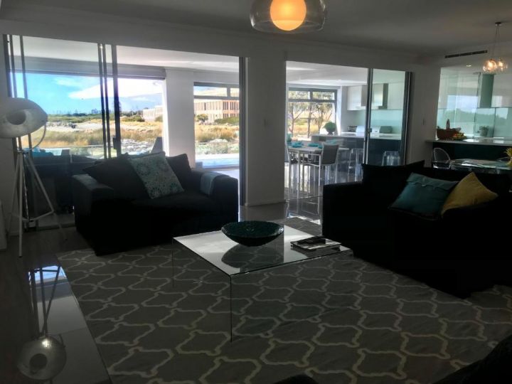 Family BeachSide luxury Guest house, Coogee - imaginea 15