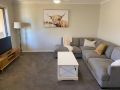Family Favourite, Spacious 2 Bedroom Unit Apartment, Young - thumb 2