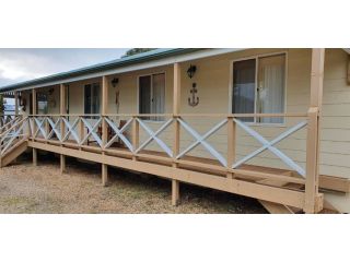 Family Friendly Beach House Guest house, Goolwa South - 4