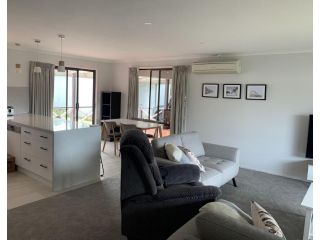 FAMILY FUN by the Sea Guest house, Inverloch - 4