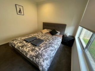 Family Holiday Vibe House in Dakabin Guest house, Queensland - 4