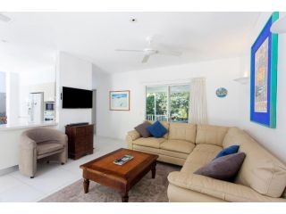 Family Living in the Heart of Noosa, Noosa Heads Guest house, Noosa Heads - 1