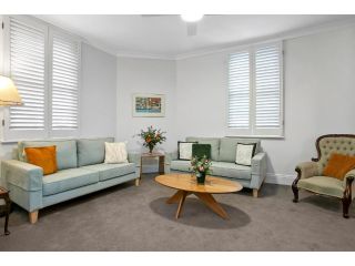 Family Terrace Home Close to Oxford Street and CBD Apartment, Sydney - 2